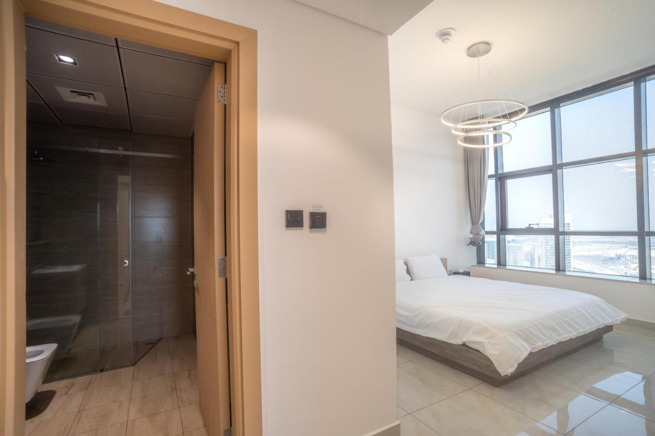 Sky View Tower Apartments Dubái Exterior foto