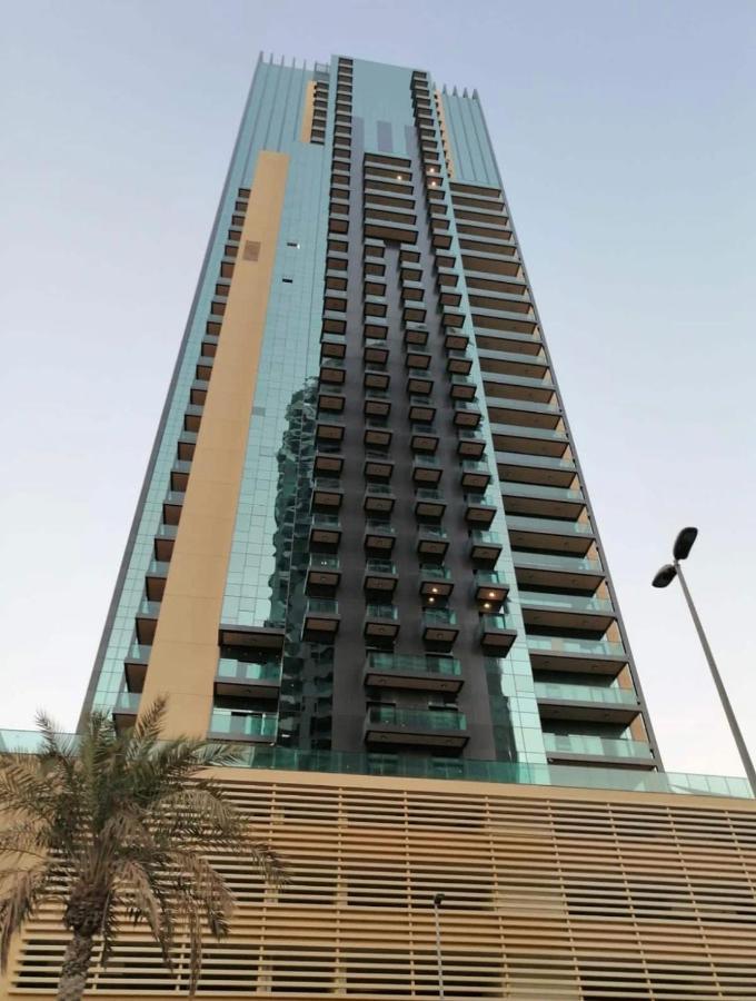 Sky View Tower Apartments Dubái Exterior foto