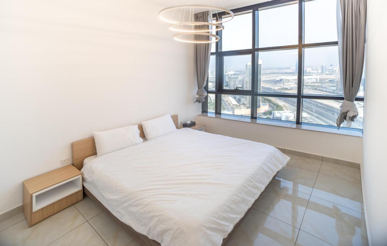 Sky View Tower Apartments Dubái Exterior foto