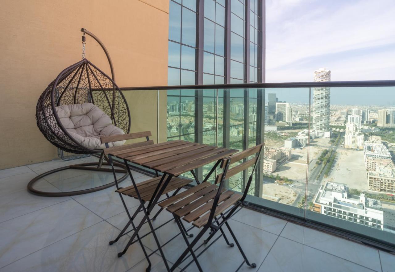 Sky View Tower Apartments Dubái Exterior foto